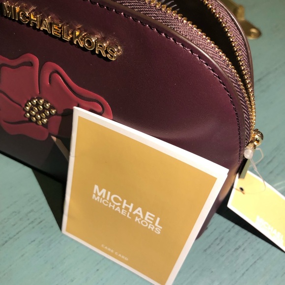 Michael Kors Floral Clutch Purse & Keychain - Picture 5 of 7